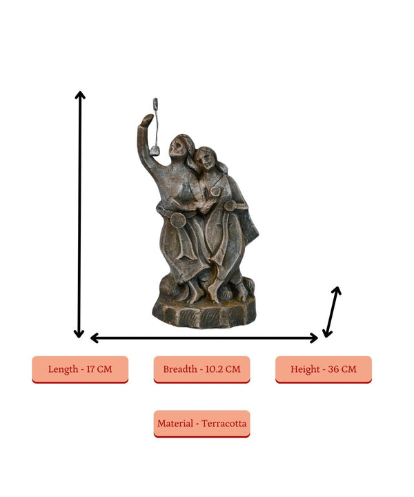 Abstract Baul: Terracotta Tabletop Elegance Decor Piece — image 4