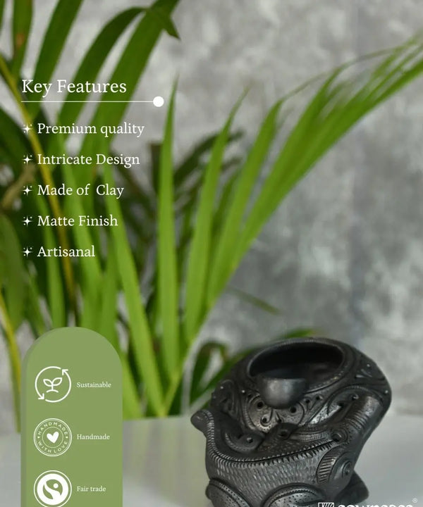 Captivating Black Terracotta Crocodile Ashtrey — image 6