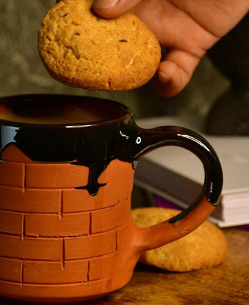 Sculpted Terracotta Coffee Mug: Stylish Functionality — alternate view