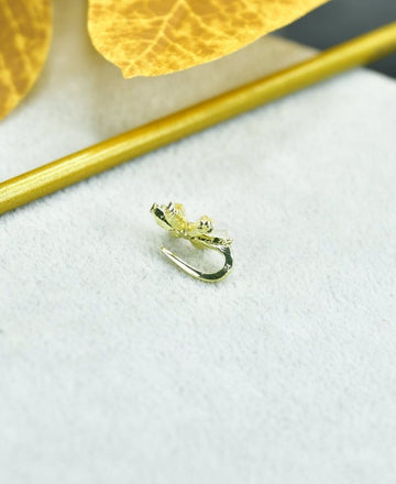 Sowpeace Gold Stainless Steel Star Flower Nosepin | Elegant One‑Size Lightweight Jewelry for Women — alternate view
