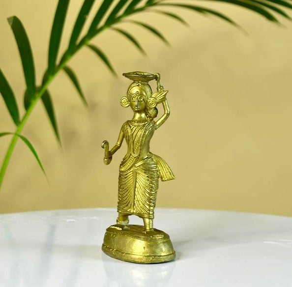 Dokra Farmer Lady: Brass Tabletop Decor Grace – view 5