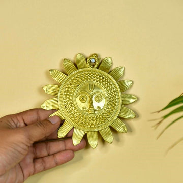 Dhokra Sunplate: Artisan Brass Tabletop Elegance for Home Decor