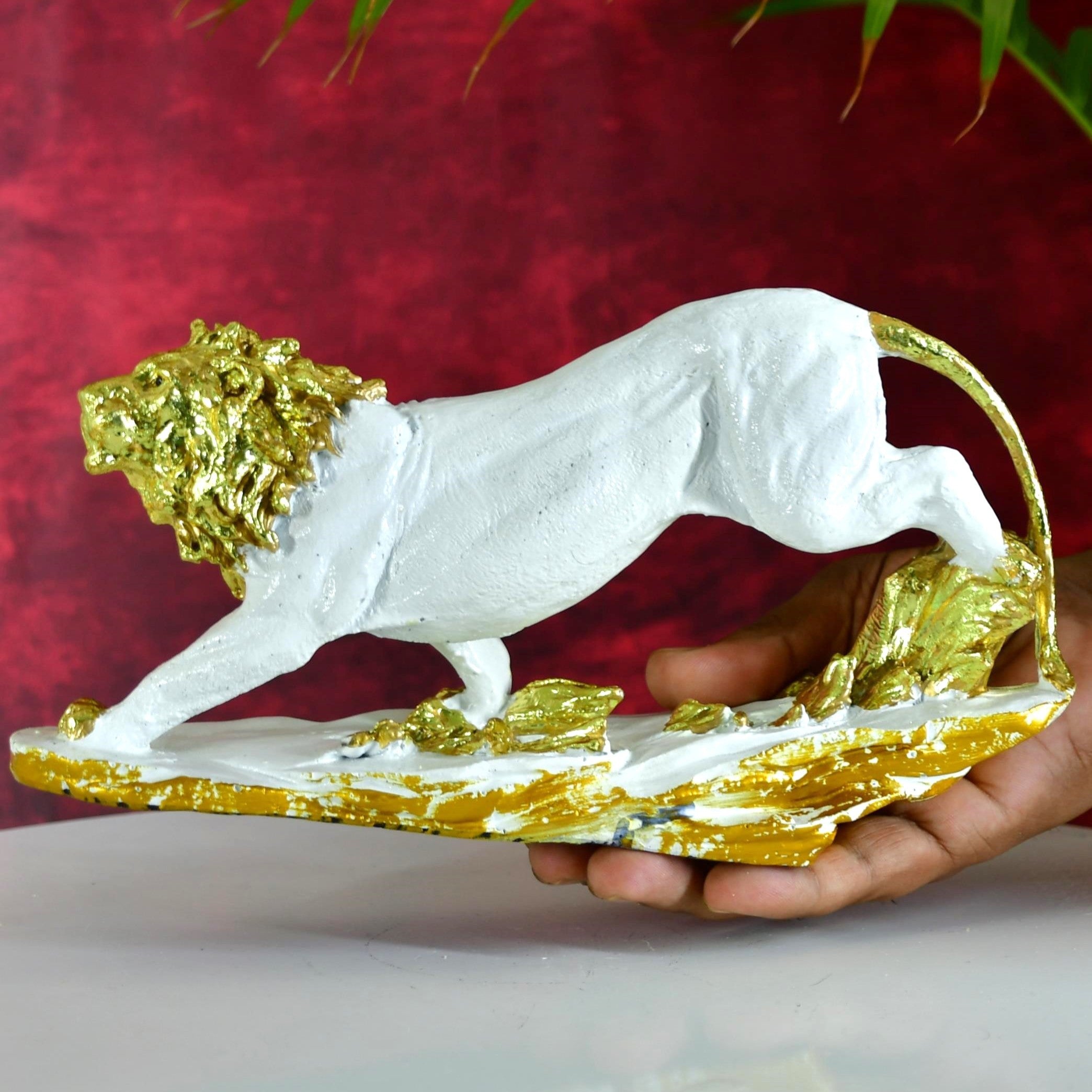 Sowpeace Resin Leaping Lion