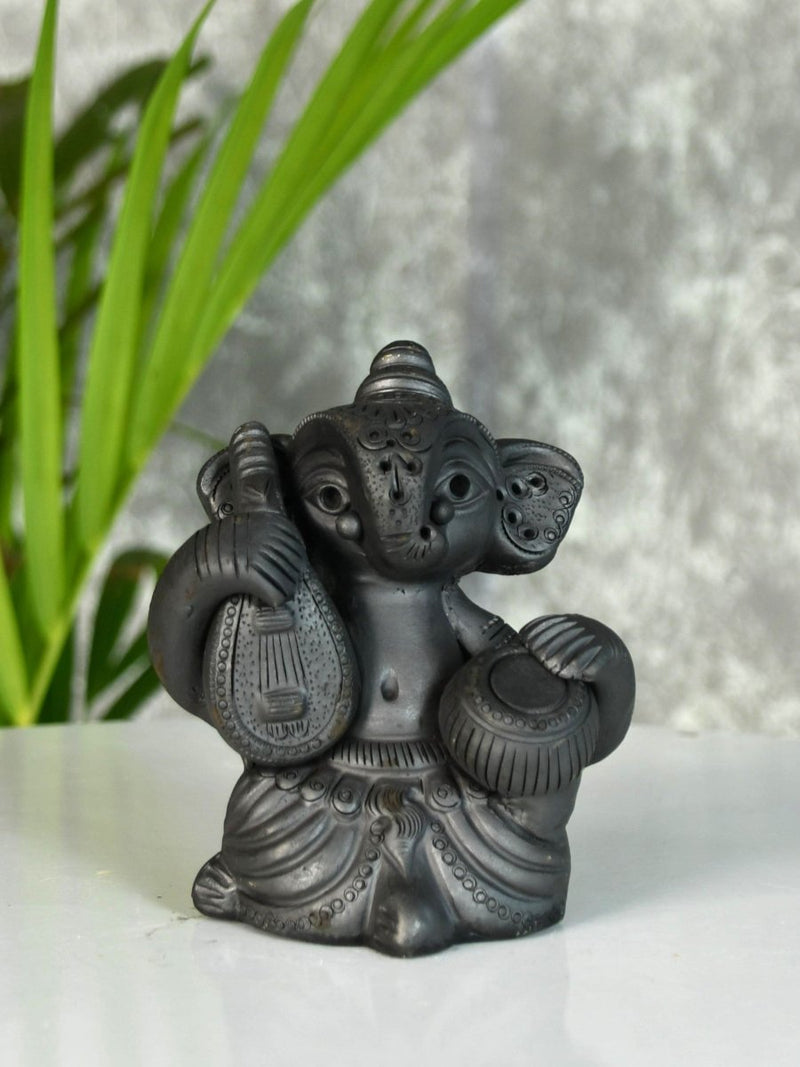 Black Terracotta Ganesh: Dafli Tabletop Decor – view 6