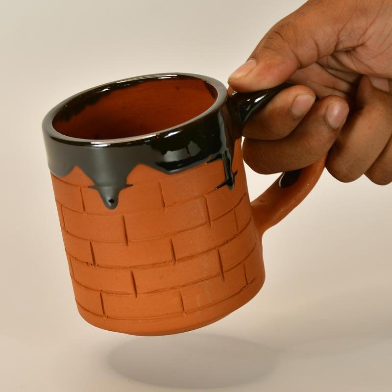 Sculpted Terracotta Coffee Mug: Stylish Functionality – view 3