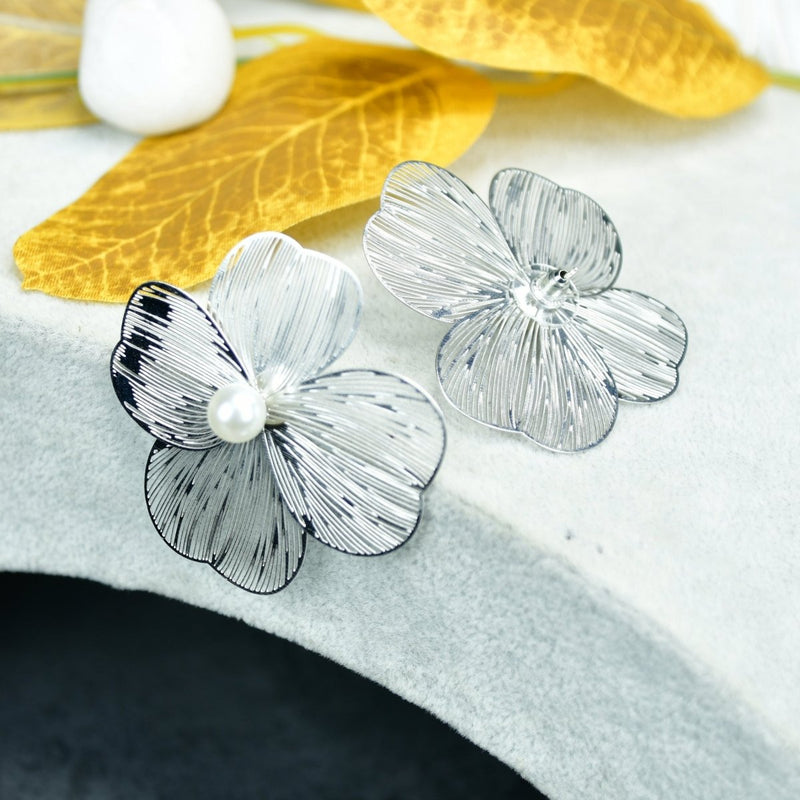 Sowpeace Centre Bead Flower Gold Stainless Steel Earrings | Elegant One‑Size Lightweight Jewelry for Women & Daily Wear – view 3