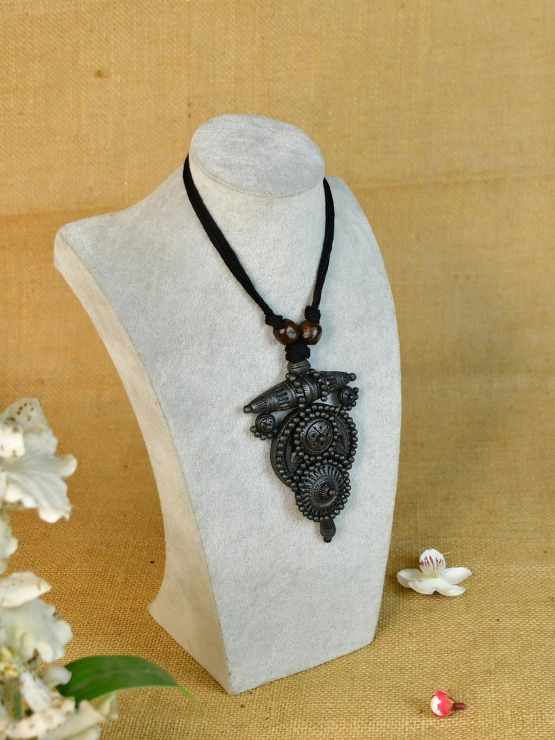 Sowpeace Handcrafted Terracotta Pendant: Circular Design with Ovoid – view 1