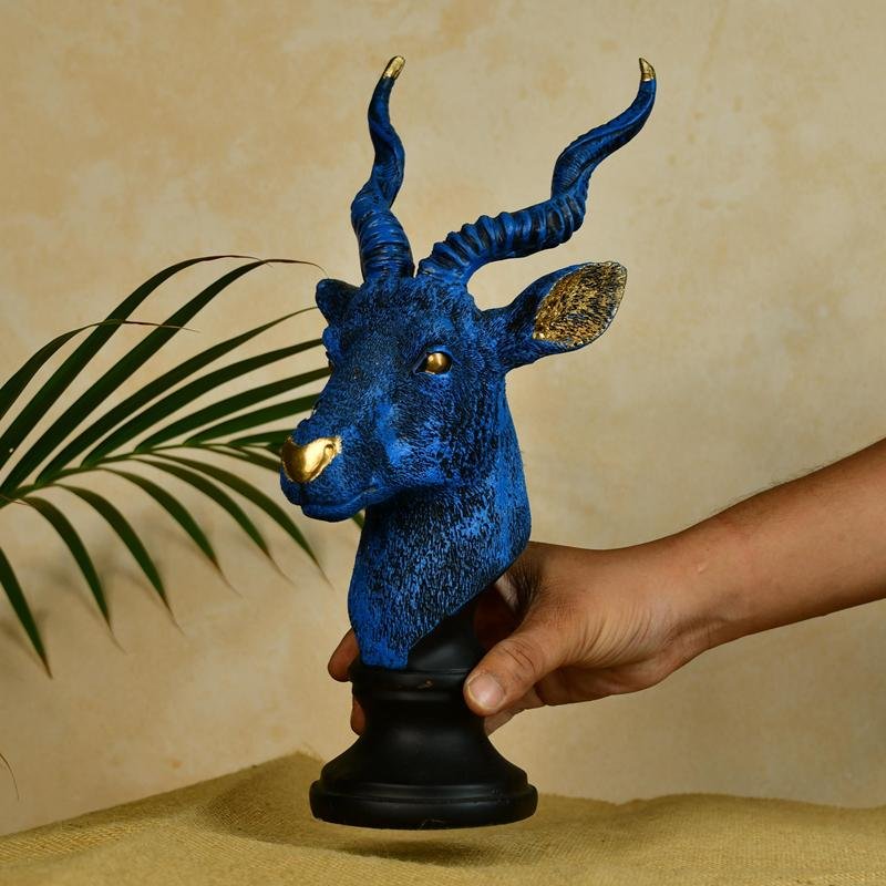 Sowpeace Resin Deer Bust – view 2