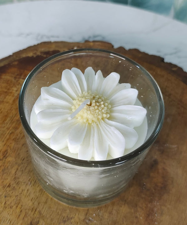 Sowpeace Soywax Flower Candle Set of 2 in Glass – Hand-Poured, Vegan, Unscented Decorative Gift — main view