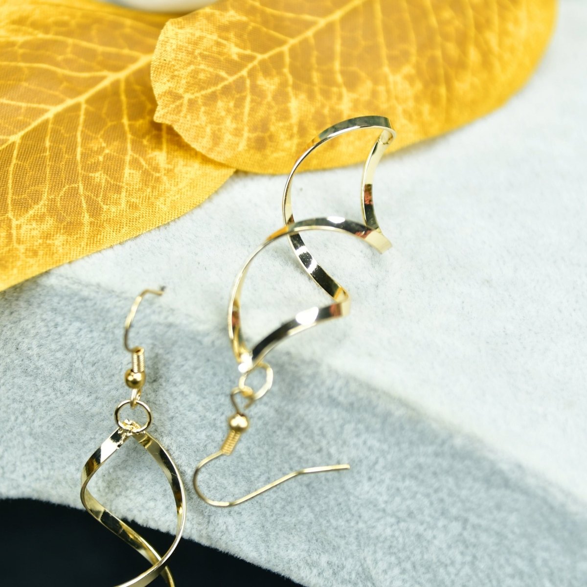 Sowpeace Twisted Gold Stainless Steel Earring Threads | Elegant One‑Size Lightweight Jewelry for Women & Daily Wear - Sowpeace - 