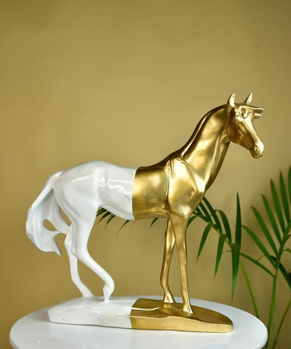 Sowpeace White Gold Stallion — main view